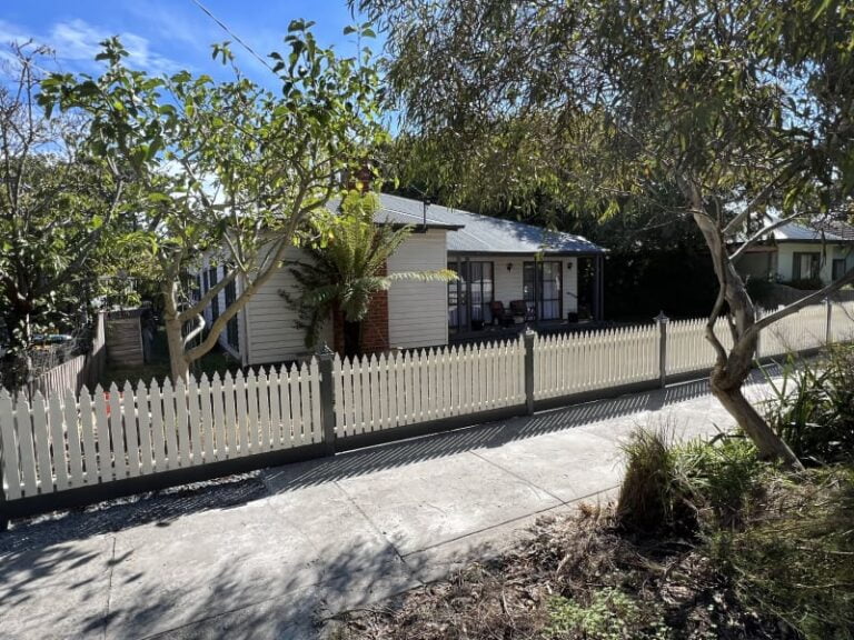 boronia-windsor-picket-steel-powdercoated-1-800-600 boronia-windsor-picket-steel-powdercoated-1-800-600