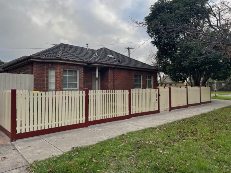 steel-picket-fence-heidelberg-800-600