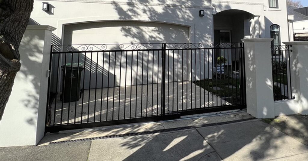 ogimage-wrought-iron-telescopic-sliding-gates-canterbury ogimage-wrought-iron-telescopic-sliding-gates-canterbury